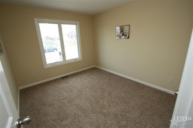 8521 Springberry Dr, Fort Wayne, IN 46818 photo 18
