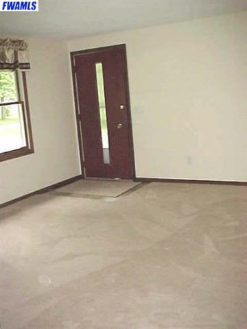 404 W Roe St, Ossian, IN 46777 photo 5