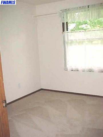404 W Roe St, Ossian, IN 46777 photo 11