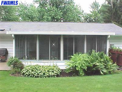 404 W Roe St, Ossian, IN 46777 photo 3
