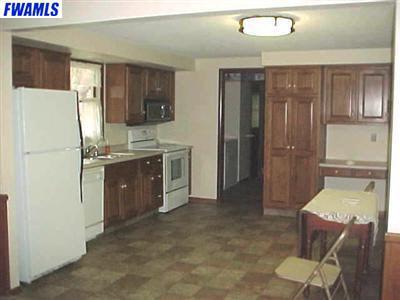 404 W Roe St, Ossian, IN 46777 photo 7