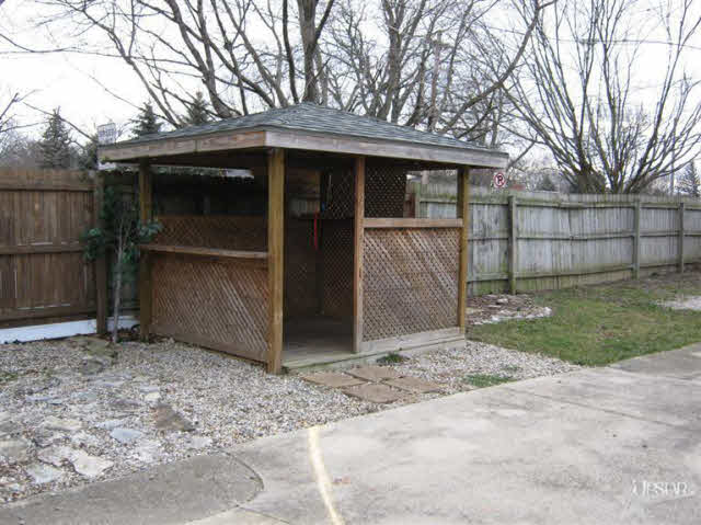 532 E Silver, Bluffton, IN 46714 photo 14