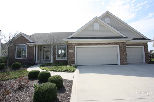 12319 Autumn Breeze Dr, Fort Wayne, IN 46845 photo 2