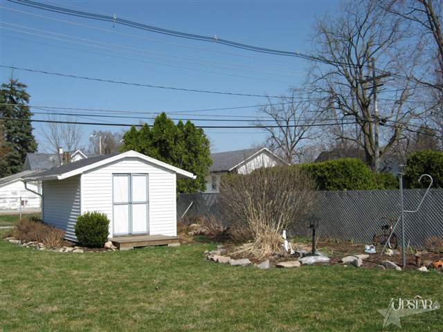 315 E Spring St, Bluffton, IN 46714 photo 12