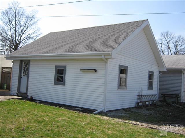 315 E Spring St, Bluffton, IN 46714 photo 10