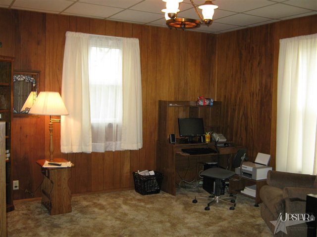 315 E Spring St, Bluffton, IN 46714 photo 6