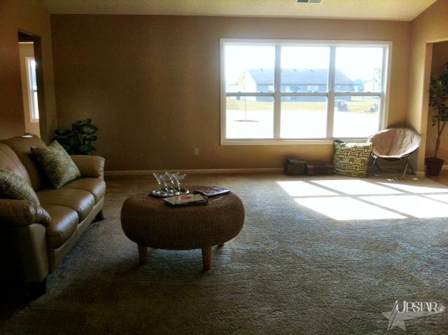 3396 E Sherman St, Columbia City, IN 46725 photo 2