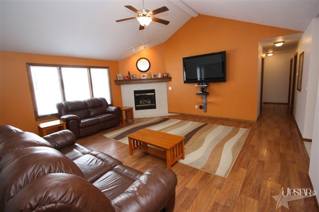7606 Maeve Dr, Fort Wayne, IN 46835 photo 6
