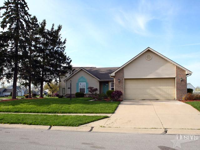 8303 Chapel Bend Dr, Fort Wayne, IN 46835 photo 1
