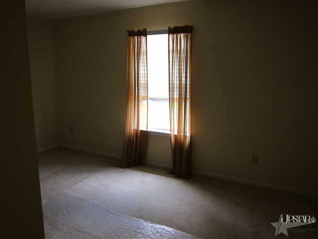 8303 Chapel Bend Dr, Fort Wayne, IN 46835 photo 11