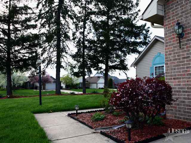 8303 Chapel Bend Dr, Fort Wayne, IN 46835 photo 16