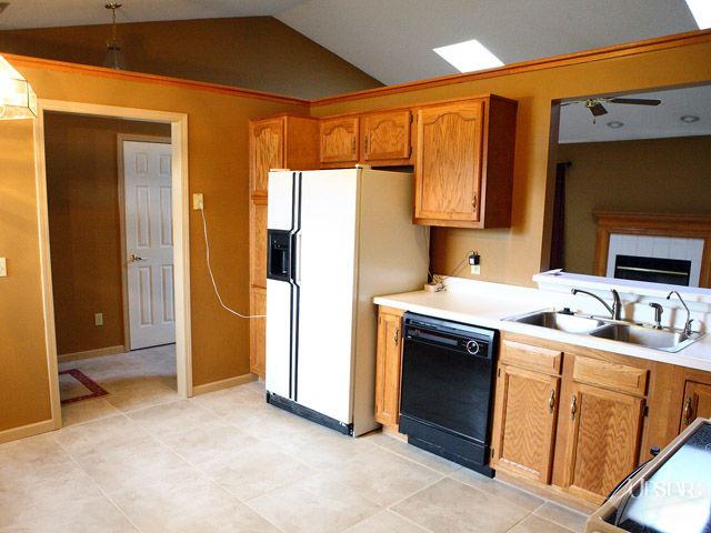 8303 Chapel Bend Dr, Fort Wayne, IN 46835 photo 6