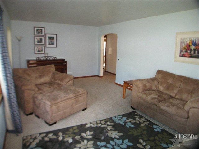 218 E Arnold, Bluffton, IN 46714 photo 4