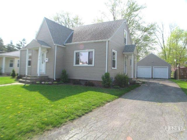 218 E Arnold, Bluffton, IN 46714 photo 1