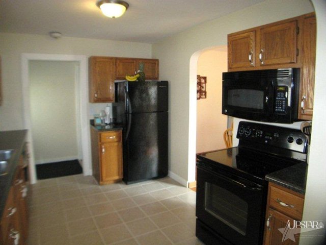 218 E Arnold, Bluffton, IN 46714 photo 9