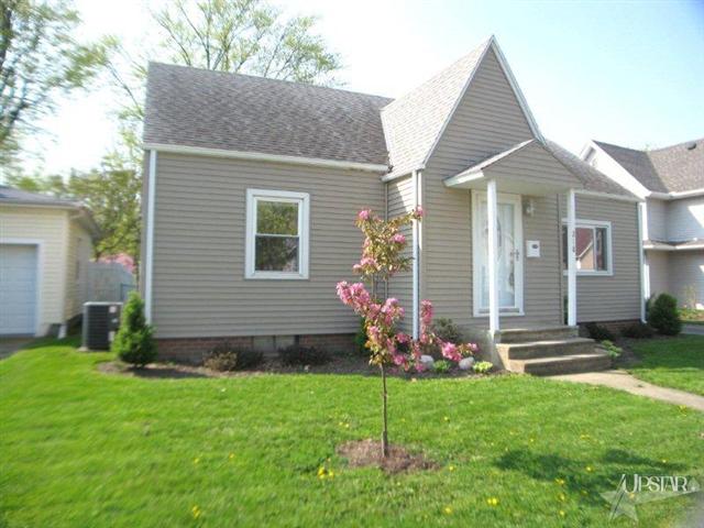 218 E Arnold, Bluffton, IN 46714 photo 2