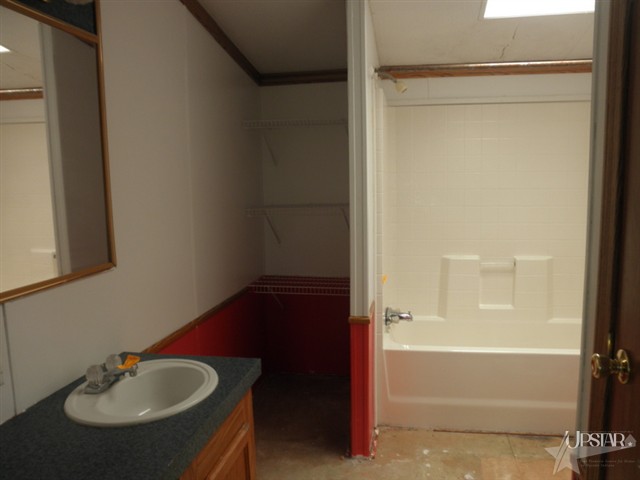 3239 S 200 W, Liberty Center, IN 46766 photo 10