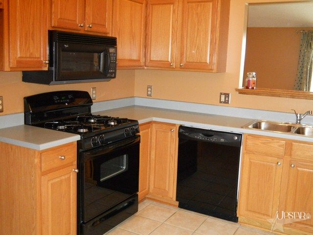 7226 Gold Leaf Pl, Fort Wayne, IN 46835 photo 2