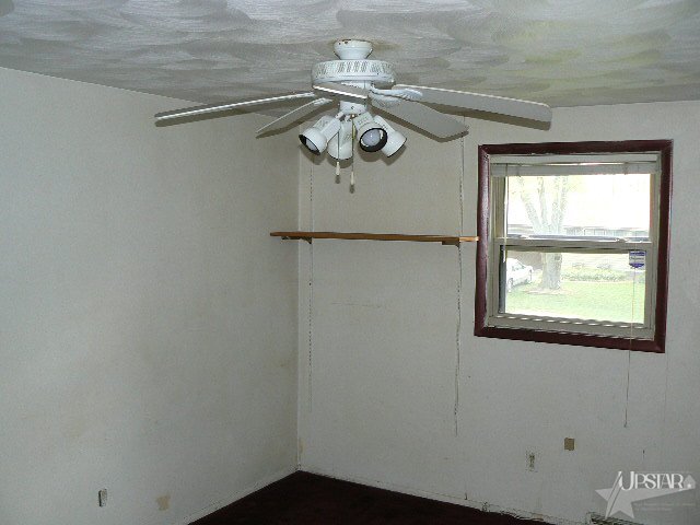 4920 Devonshire Dr, Fort Wayne, IN 46806 photo 7