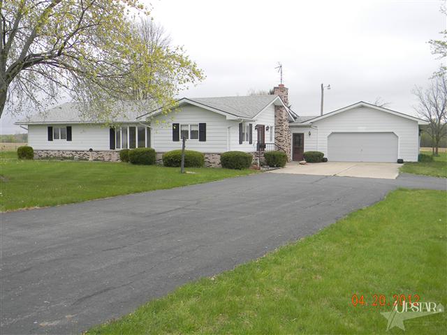 566 W Schoolhouse Rd, Kendallville, IN 46755 photo 1