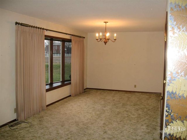 566 W Schoolhouse Rd, Kendallville, IN 46755 photo 12