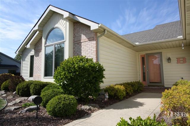 7901 Welshire Blvd, Fort Wayne, IN 46815 photo 2