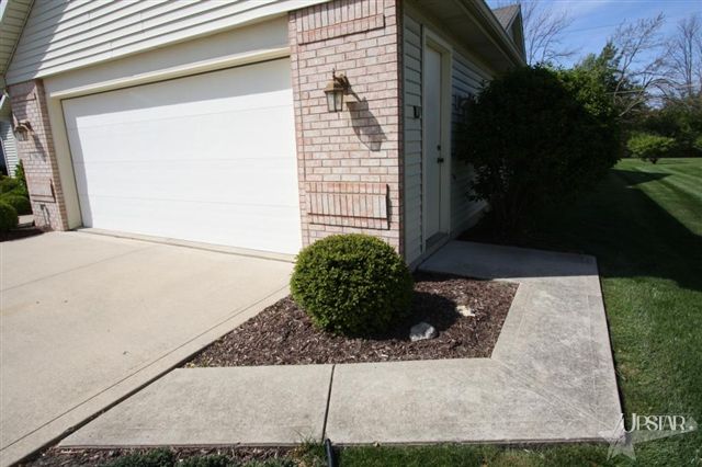 7901 Welshire Blvd, Fort Wayne, IN 46815 photo 4