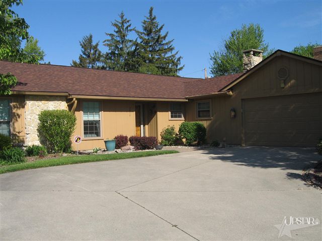 3817 Windswept Dr, Fort Wayne, IN 46815 photo 1