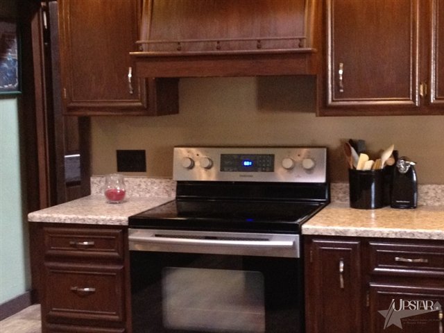 508 W Market St, Columbia City, IN 46725 photo 5