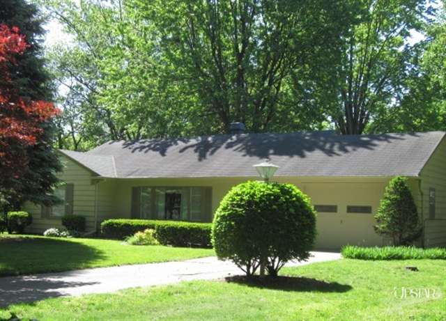 1310 Somerset Ln, Fort Wayne, IN 46805 photo 1