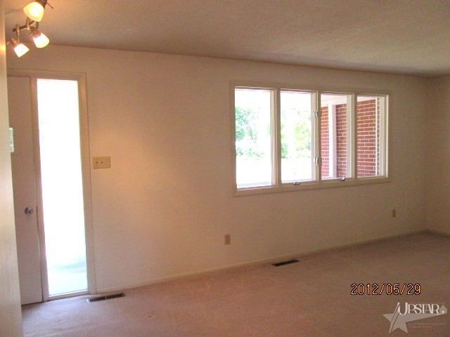 16112 Lima Rd, Huntertown, IN 46748 photo 10