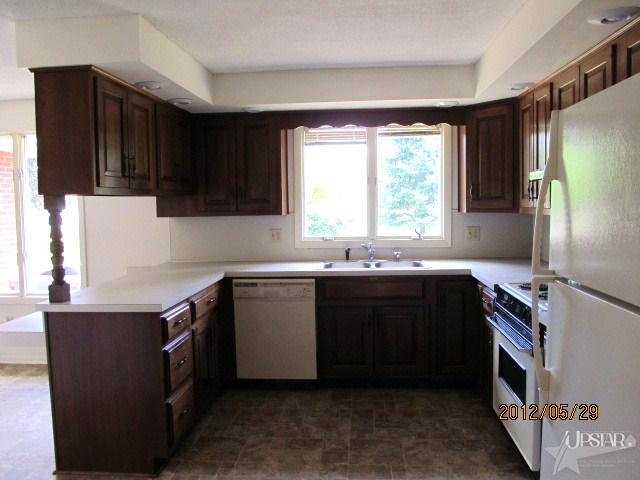 16112 Lima Rd, Huntertown, IN 46748 photo 2