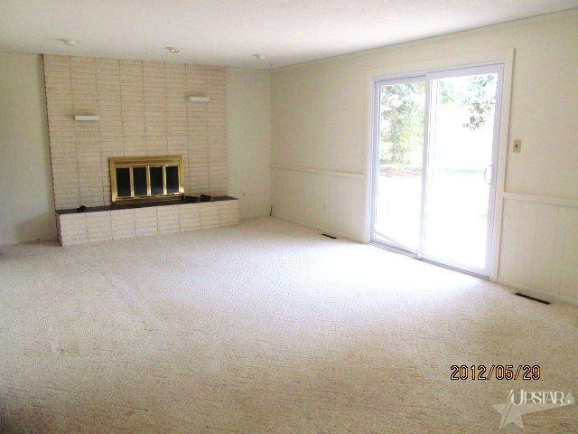 16112 Lima Rd, Huntertown, IN 46748 photo 6