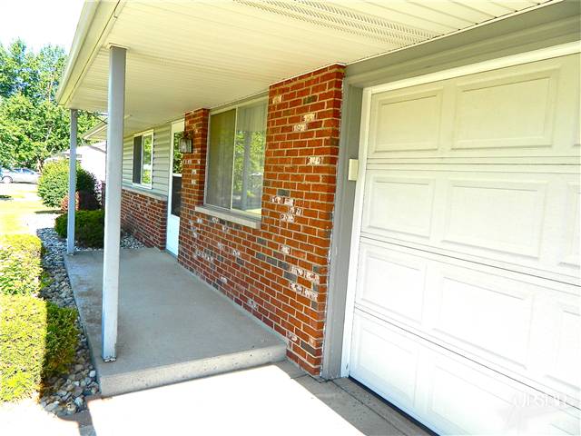8227 Santa Fe Trl, Fort Wayne, IN 46815 photo 4