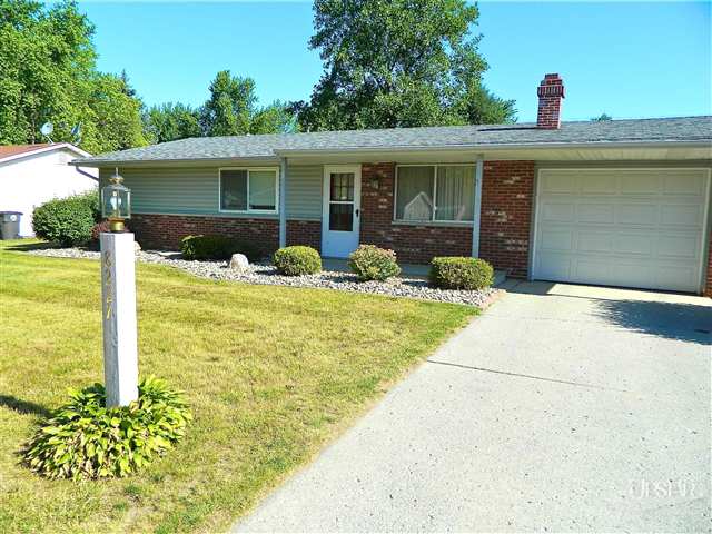 8227 Santa Fe Trl, Fort Wayne, IN 46815 photo 1