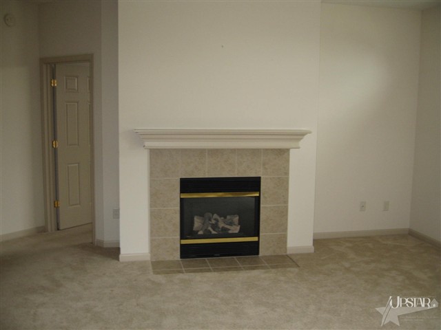 4114 Forest Creek Pkwy, Fort Wayne, IN 46815 photo 2