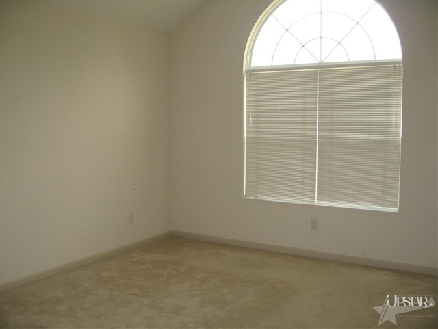 4114 Forest Creek Pkwy, Fort Wayne, IN 46815 photo 6