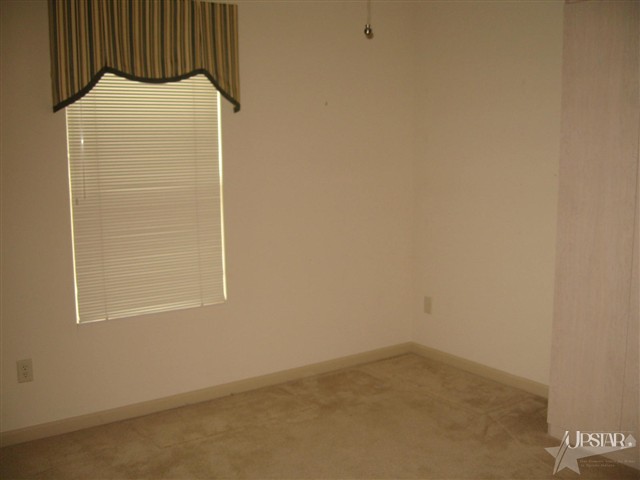 4114 Forest Creek Pkwy, Fort Wayne, IN 46815 photo 8