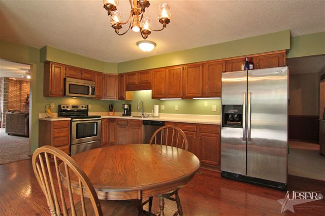 8106 Popp Rd, Fort Wayne, IN 46845 photo 4
