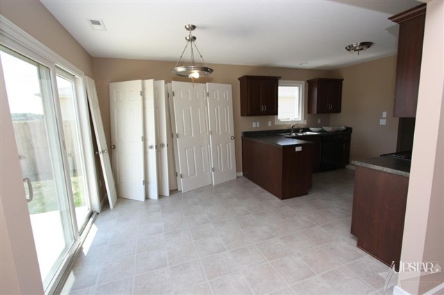 1403 Monte Carlo Dr, Huntertown, IN 46748 photo 5
