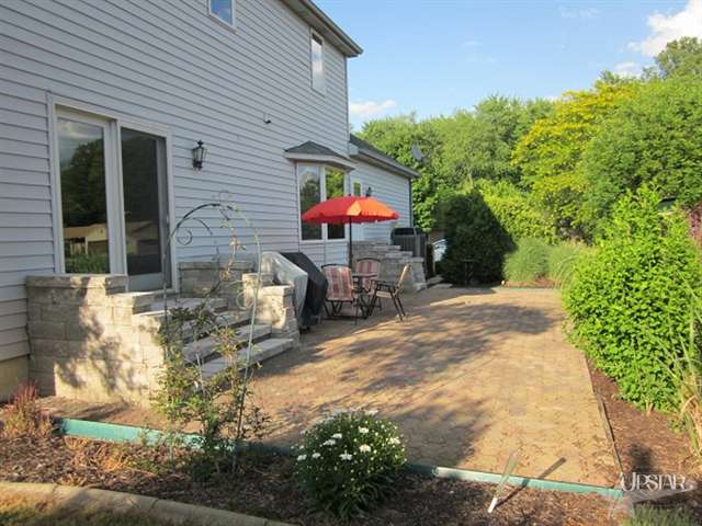 2429 Donna Lynn Ln, Huntertown, IN 46748 photo 9