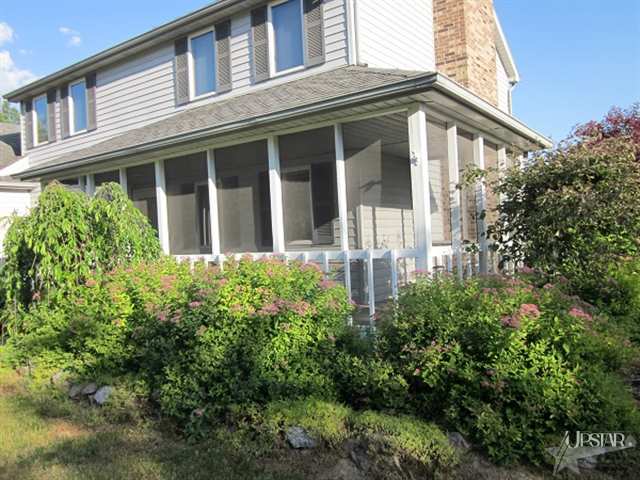 2429 Donna Lynn Ln, Huntertown, IN 46748 photo 2