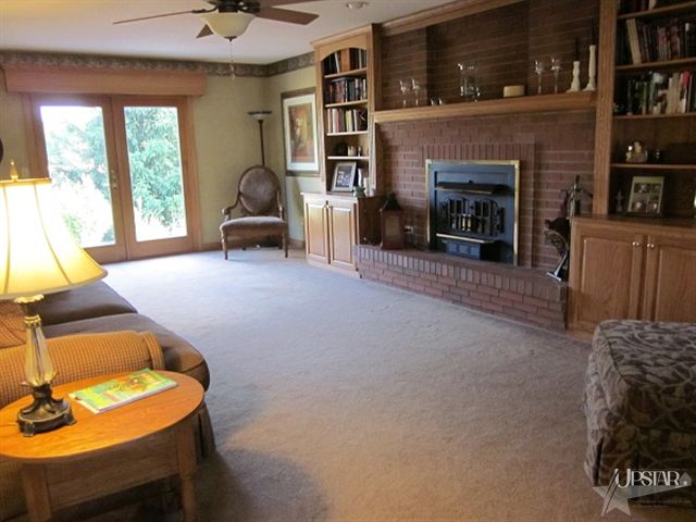 2429 Donna Lynn Ln, Huntertown, IN 46748 photo 17