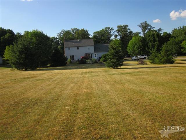 2429 Donna Lynn Ln, Huntertown, IN 46748 photo 6