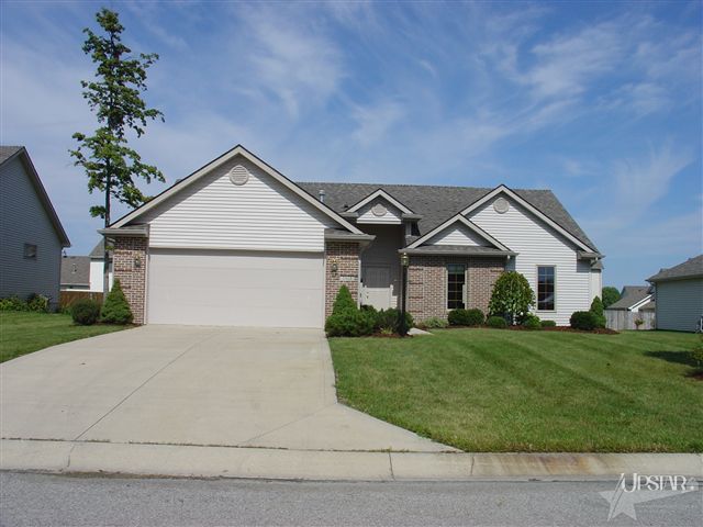 2618 Lavender Dr, Fort Wayne, IN 46845 photo 1