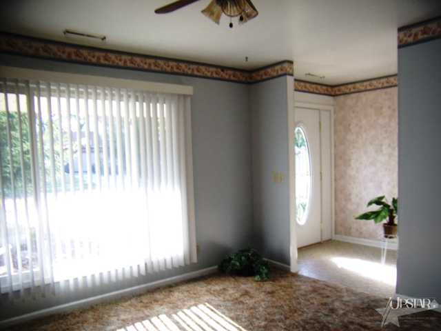 3516 Countrydale Dr, Fort Wayne, IN 46815 photo 4