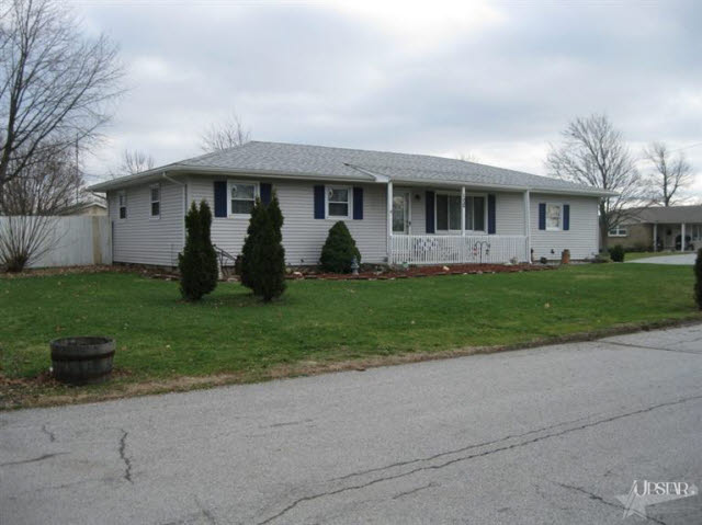 102 Maxine Dr, Ossian, IN 46777 photo 1