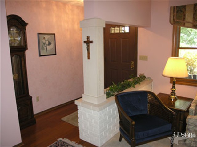 4915 Golfview Dr, Fort Wayne, IN 46818 photo 4