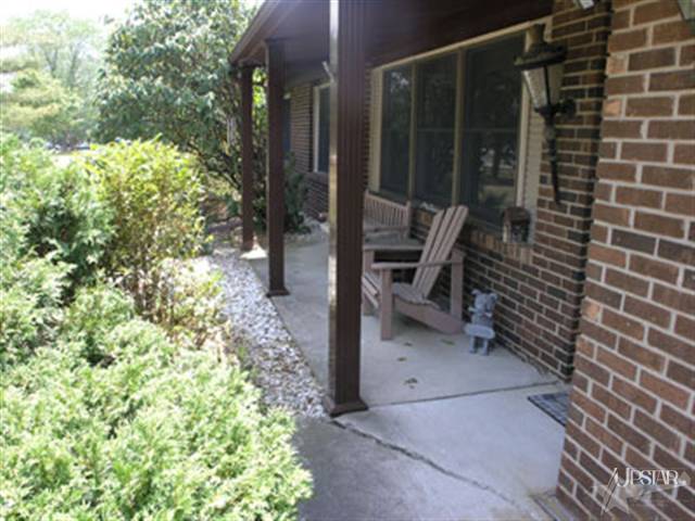 4915 Golfview Dr, Fort Wayne, IN 46818 photo 3