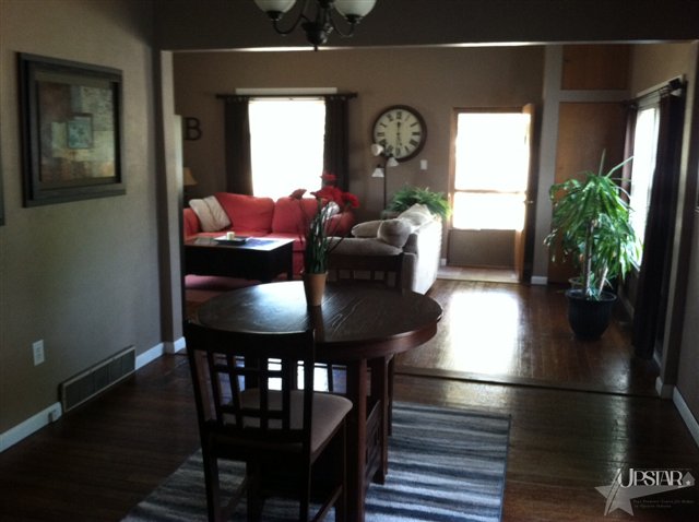 311 N Wayne St, Columbia City, IN 46725 photo 6